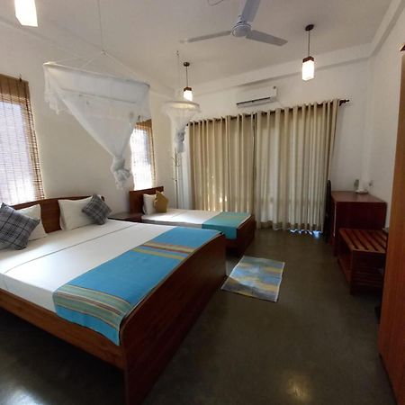 Blue Sands Beach Resort Passikudah Bagian luar foto