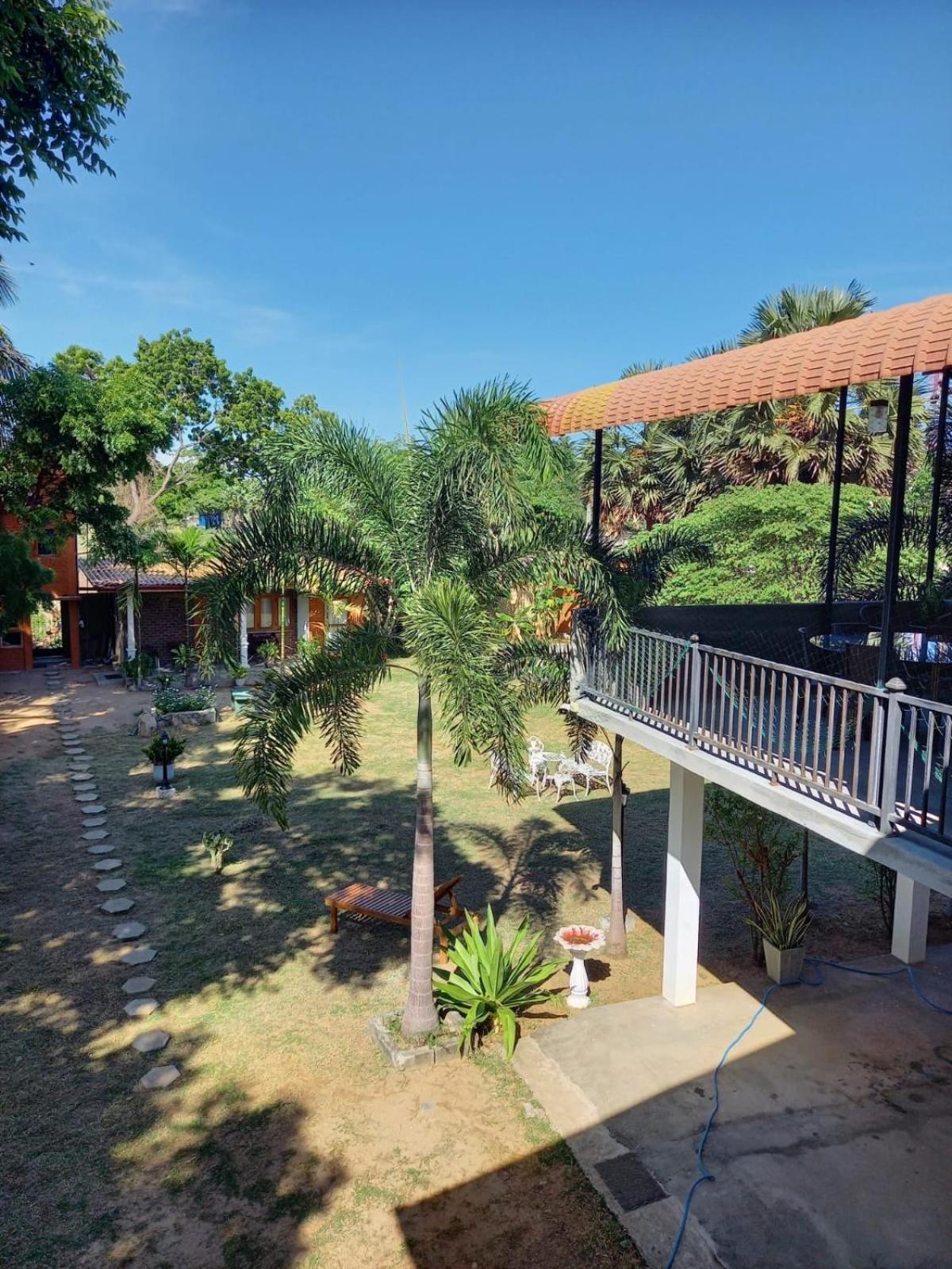 Blue Sands Beach Resort Passikudah Bagian luar foto